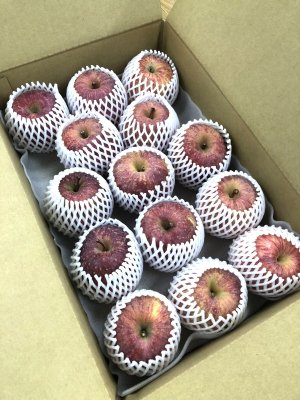 画像2: 【予約販売】＜大山町産＞ふじりんご　3kg 13玉〜14玉入り　家庭用（小玉）【12月中旬〜1月中旬頃の発送】