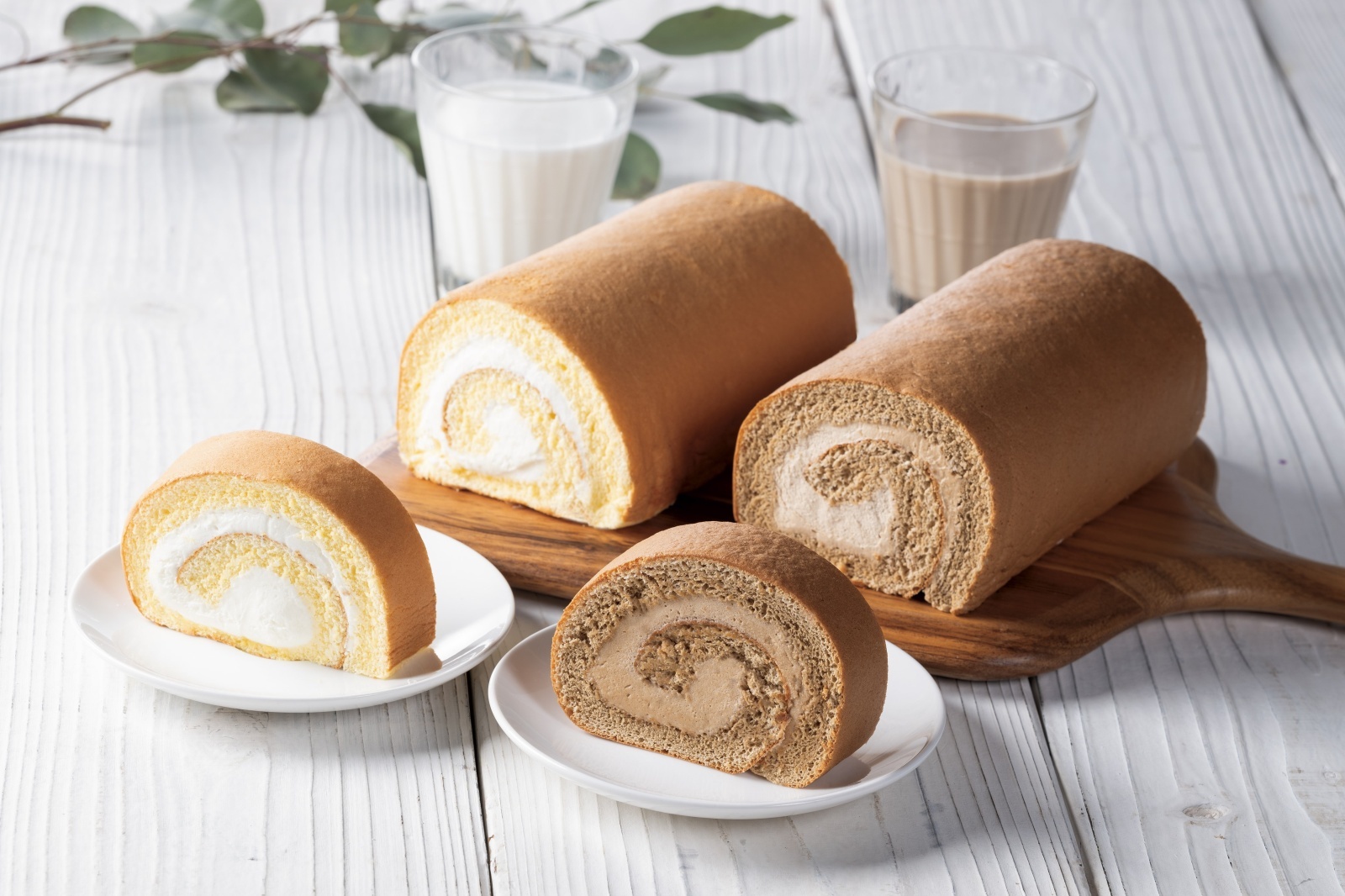 ☆送料込み☆【大山乳業】 白バラ生ロールケーキギフト　(冷凍)　
