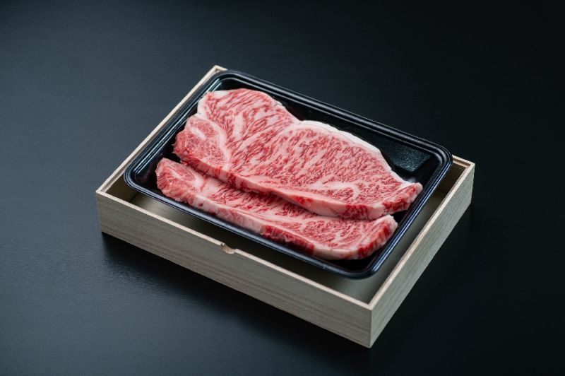 独特の上品 鳥取和牛A5 超特リブアイ（ステーキ＆焼肉） 2，4kg （57） ロース